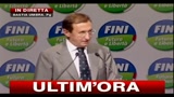 17 - Fini: Berlusconi salga al colle e si dimetta