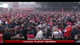 14/11/2010 - Maranello, la delusione dei tifosi davanti al maxischermo