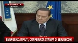 Emergenza rifiuti, conferenza stampa di Berlusconi