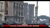 A 4 giorni da Natale, Napoli è ancora commersa dai rifiuti
