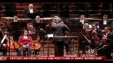 23/12/2010 - Antonio Pappano dirige una partitura di Ennio Morricone
