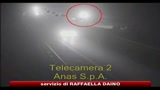 Camionista ubriaco contromano su A4, morti padre e figlia