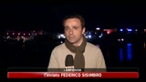 17/02/2011 - Lampedusa, i primi 70 immigrati hanno lasciato l'isola