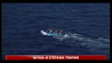 20/02/2011 - Lampedusa, riprendono gli sbarchi: due barconi, a bordo in 100
