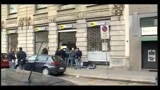 Milano, pacco bomba davanti all'Energy-Store dell'ENI