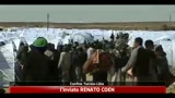 02/03/2011 - Rivolta Libia, emergenza profughi al confine con la Tunisia
