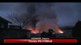 Giappone, dopo lo tsunami un incendio brucia Kesennuma