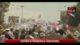 Yemen, in piazza a Sanaa sostenitori e oppositori