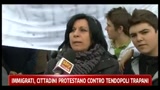 29/03/2011 - Immigrati, cittadini protestano contro tendopoli Trapani