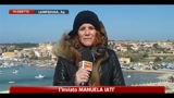 01/04/2011 - Lampedusa, trasferimenti sospesi per mare mosso