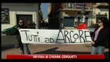 Tensione a Manduria, un migrante tenta di darsi fuoco