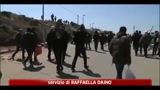 Altre decine di migranti in fuga dal centro di Manduria