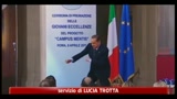 08/04/2011 - Berlusconi durante la premiazione dei neolaureati del  progetto Campus Mentis