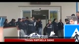 16/04/2011 - Lampedusa, nella ex base militare i 229 profughi sbarcati ieri