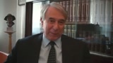 Pisapia canta Celentano e risponde a Berlusconi...