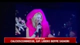 14/06/2011 - La sexy Shakira continua a stregare