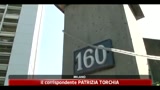25/06/2011 - Milano, padre dei giovani uccisi urla sotto casa killer