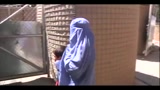 Herat, i controlli su donne e bambini afgani a Camp Arena