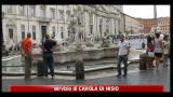 Roma, fontana di Piazza Navona danneggiata: caccia al vandalo