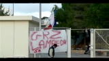 Lampedusa, migranti danno alle fiamme centro di accoglienza