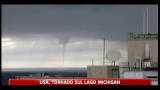 USA, tornado sul lago Michigan