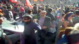 15/10/2011 - Manifestanti pacifici contro Black Bloc