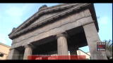 01/11/2011 - Napoli, Ognissanti tra proteste e speculazione nei cimiteri