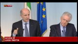 Passera, valuteremo riduzione accise benzina