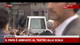 Il Papa è arrivato al Teatro alla Scala