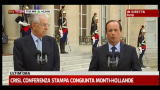 Crisi, conferenza stampa congiunta Monti-Hollande