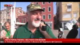 07/10/2012 - Festa popoli padani, i militanti con Maroni