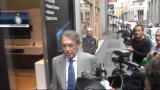 08/10/2012 - Tifosi entusiasti accolgono Moratti