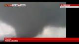 28/11/2012 - Tromba d'aria, evacuata Ilva di Taranto