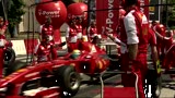 La Ferrari sfreccia per le vie di Varsavia