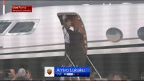 Roma, Lukaku è arrivato in Italia: delirio a Ciampino