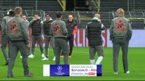 Milan, walk around della squadra a Dortmund