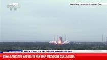 Cina, lanciato satellite per una missione sulla Luna