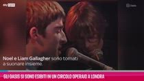VIDEO Oasis esibiti in un circolo operaio a Londra