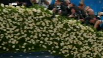 Met Gala a tema Black Dandy, Rihanna rivela la gravidanza