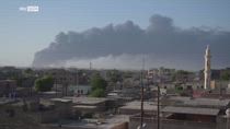 Port Sudan, attacco con droni: incendio deposito carburante