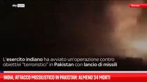 India, attacco missilistico in Pakistan: almeno 34 morti