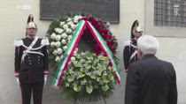 Mattarella, omaggio ad Aldo Moro sotto lapide in via Caetan