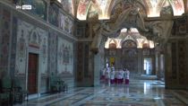 Papa Leone XIV celebra la prima messa in Cappella Sistina