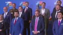 Turchia, ministri Esteri NATO posano per la foto ufficiale
