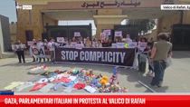 Gaza, parlamentari italiani in protesta al valico di Rafah