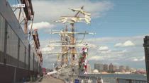 Nave contro ponte Brooklyn, equipaggio sbarca a New York