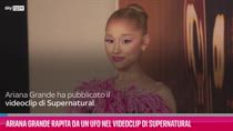 VIDEO Ariana Grande rapita da UFO in Supernatural