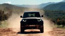 Octa, il Defender pronto a tutto anche in off-road