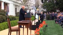 Dazi, Trump minaccia 50% tariffe Europa, Ue chiede rispetto