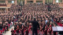 Ravenna, Riccardo Muti dirige l'inno di Mameli